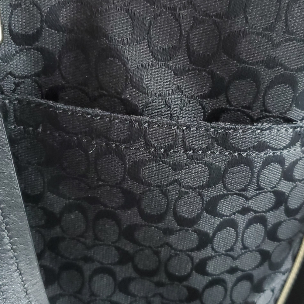 Coach Signature Vintage Tote/Travel Bag: Black Jacquard/ Leather/ Green Lining. - Picture 2 of 12